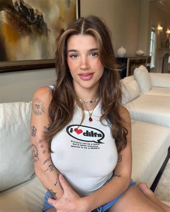 Ari Kytsya's OnlyFans: A Deep Dive into Her Life and Content Creation Journey
