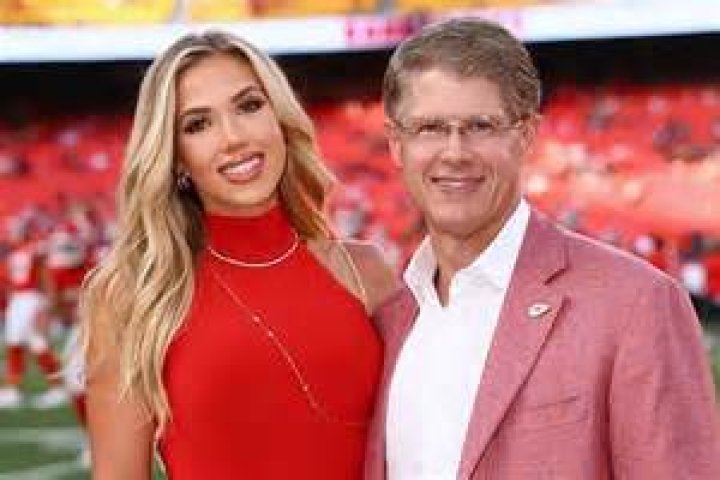 Clark Hunt: NFL's Kansas City Chiefs Owner