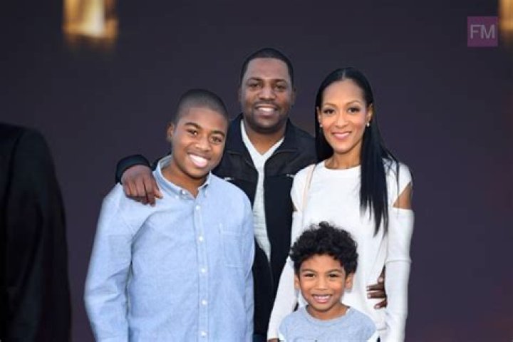 Discovering the Charismatic Journey of Omikaye Phifer