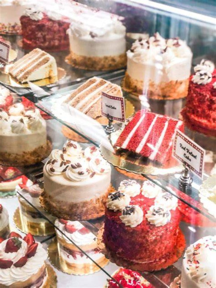 Discovering the Sweet Delights of Carlo's Bakery Hoboken