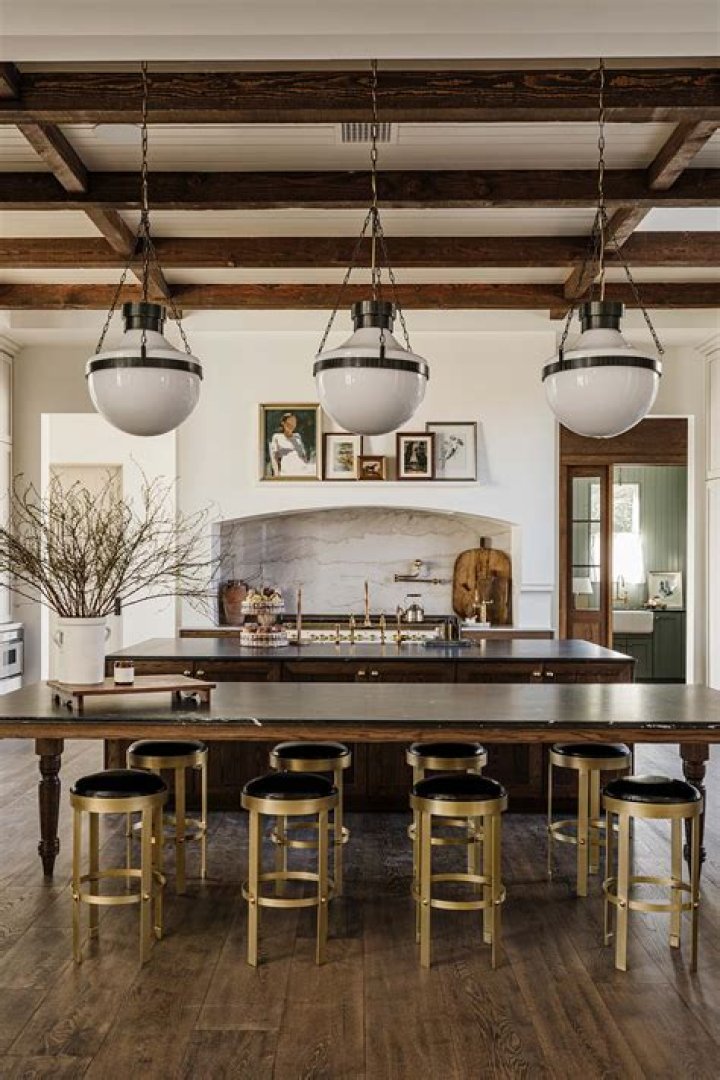 Exploring Khloe Kardashian's Kitchen in 2023: A Culinary Haven