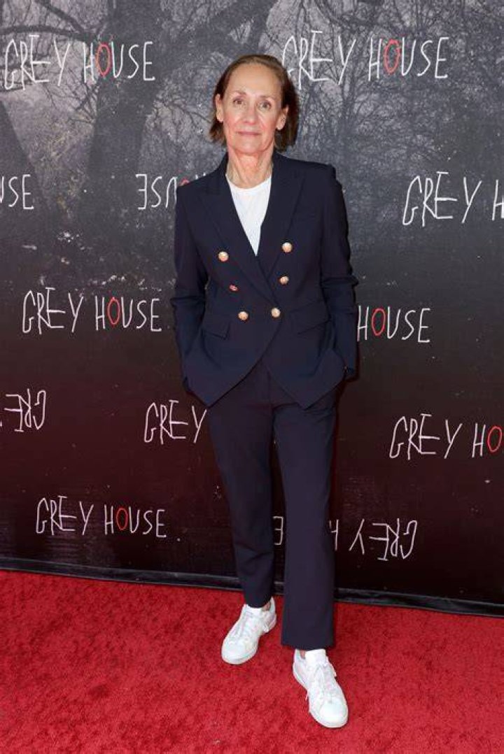 Exploring Laurie Metcalf's Relationships: A Journey Through Love and Friendship
