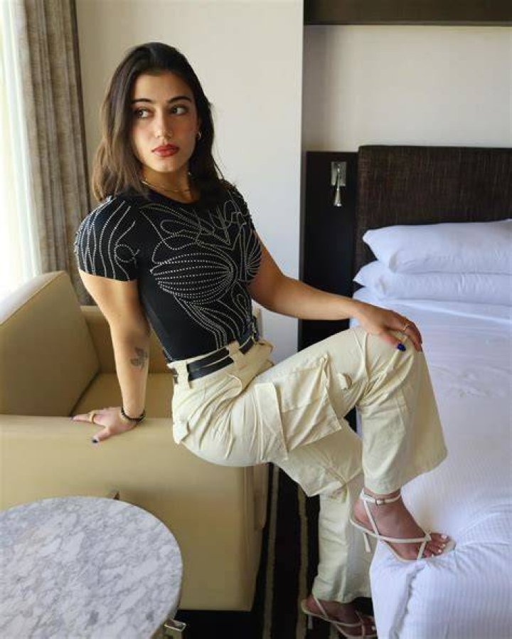 Exploring the Allure of Sara Saffari on OnlyFans