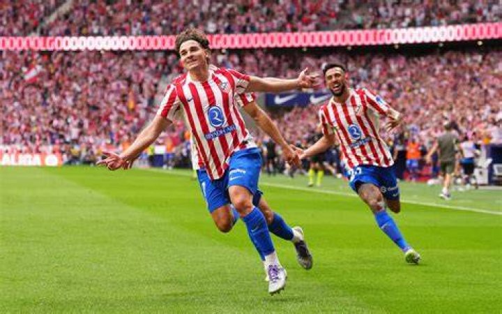 Julian Alvarez: Argentinian Football Sensation!