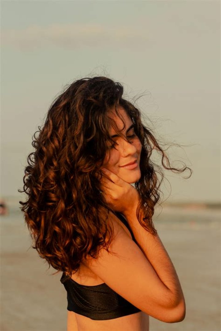 Kaitlan Collins: The Bikini Sensation