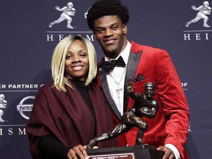 Lamar Jackson's Wife Picture: A Glimpse into Their Life Together