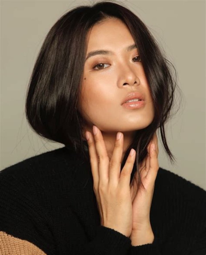 Nia Mila: Inspiring Indonesian Actress Who Rose to Fame