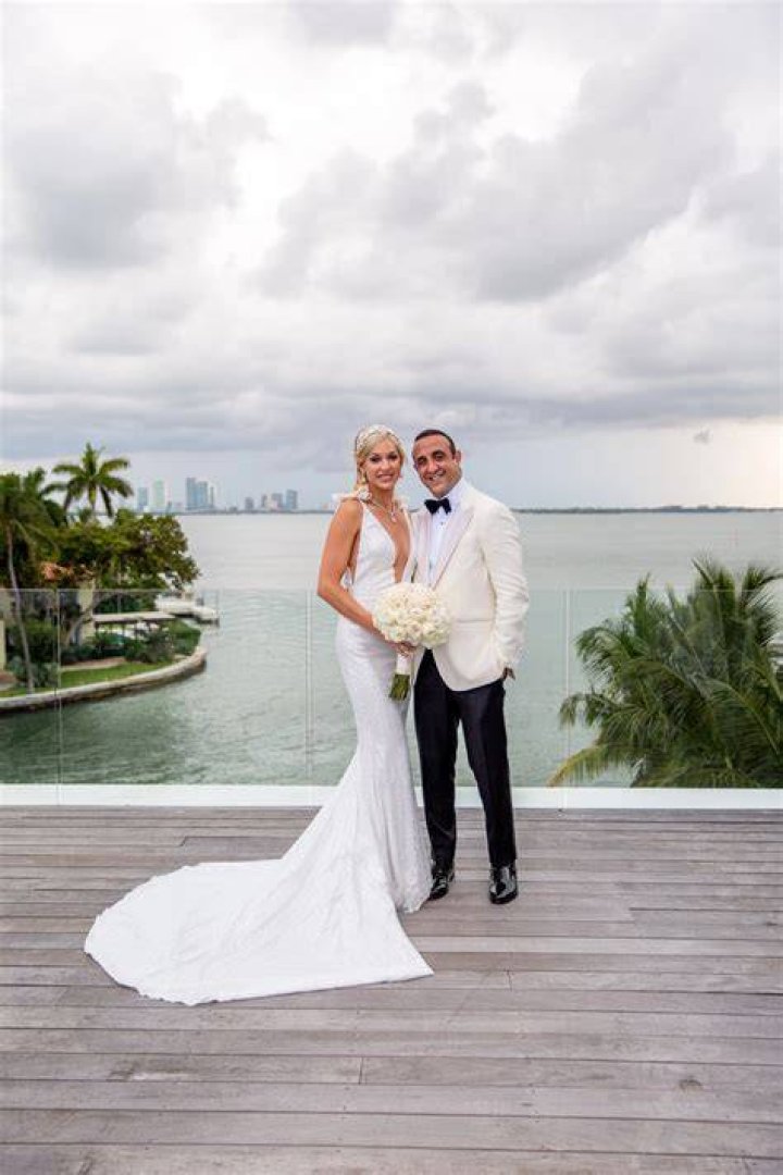 Nicole Wallace and Michael Schmidt Wedding Photos: Stunning Images That Capture Love and Elegance