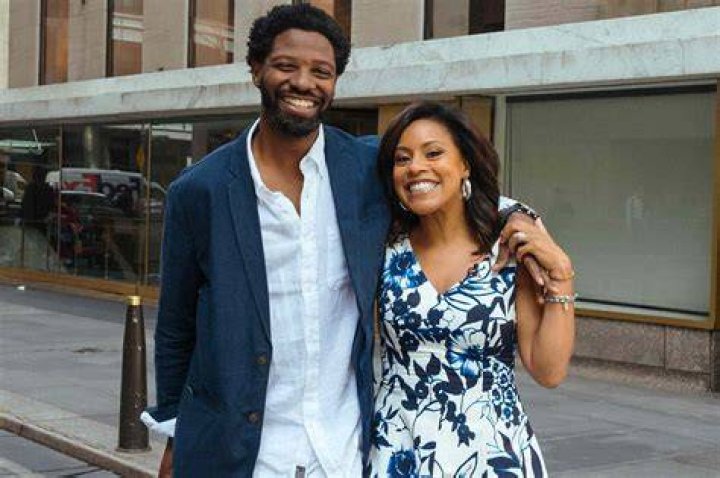 Snoh Aalegra's Love Story: Who is Her Husband?