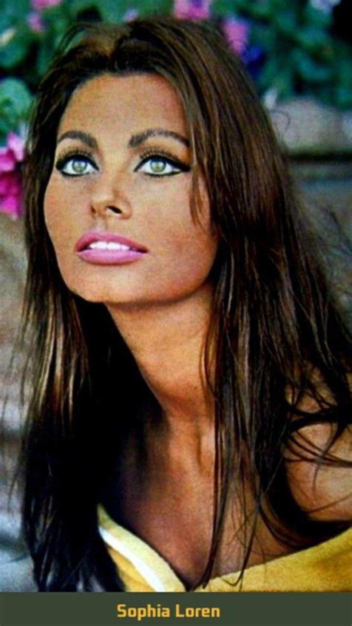 Sophia Loren: Young & Timeless Beauty