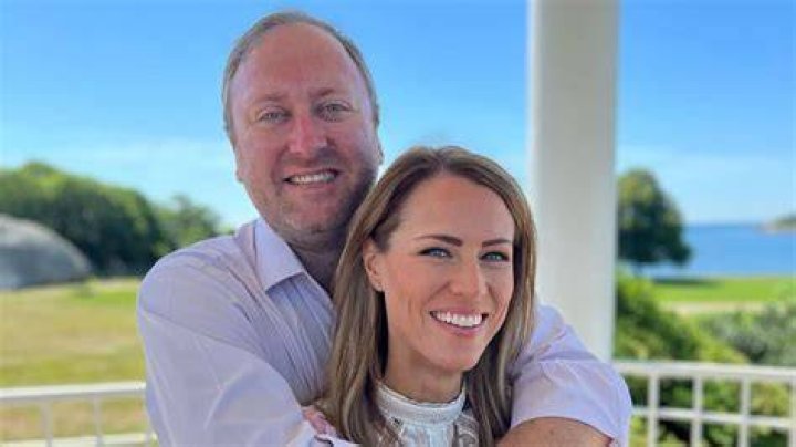 Transforming the Spotlight: The Inspiring Journey of Erin Perrine's Weight Loss