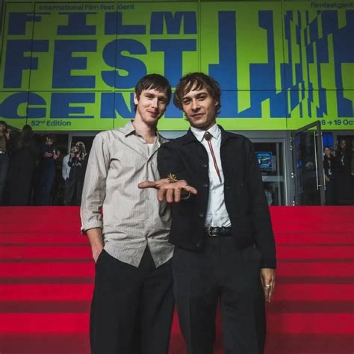 Unveiling Frank Dillane's Partner: Love and Life Beyond the Screen