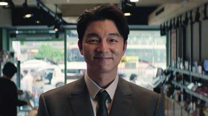 Unveiling the Love Life of Gong Yoo: Who is Gong Yoo's Wife?