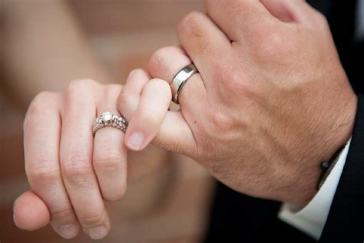 Unveiling the Mystery: Why Is Chris Cuomo Not Wearing His Wedding Ring?